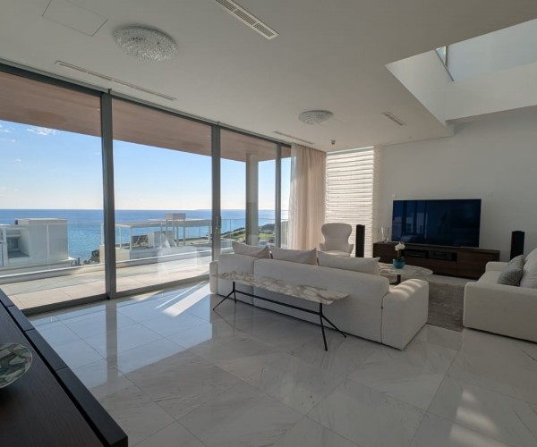 Modern Elegance by Limassol’s Coastline