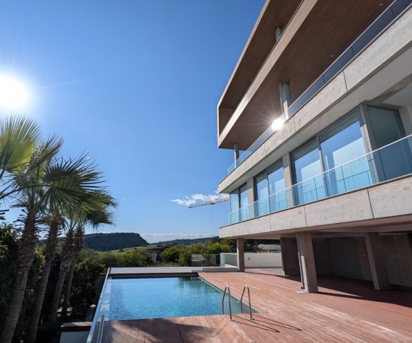 Modern Elegance by Limassol’s Coastline