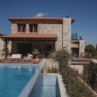 Escape to Luxury in the Mountains: Villa in Lefkara