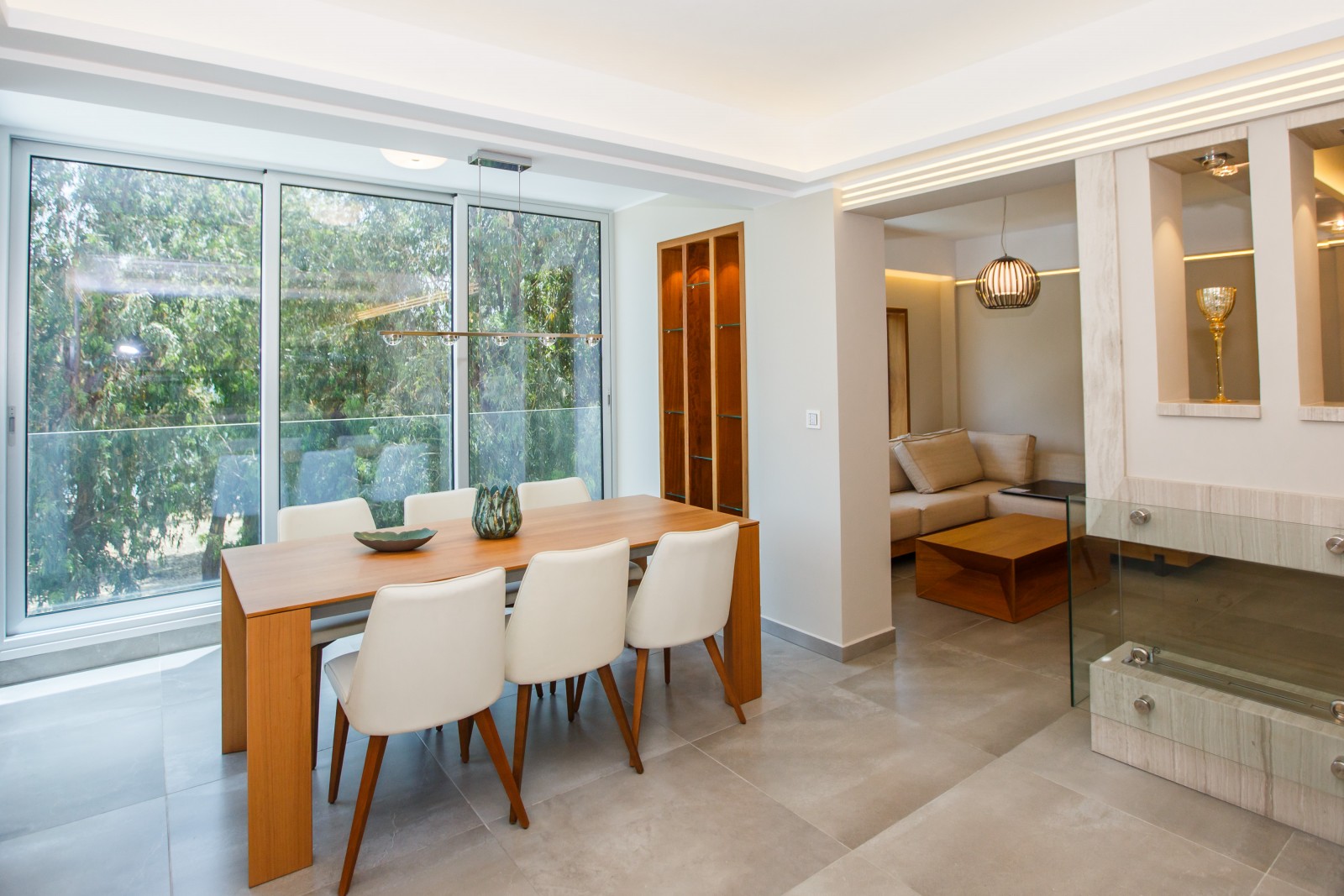 Seafront 3-Bedroom Luxury Apartment In Limassol
